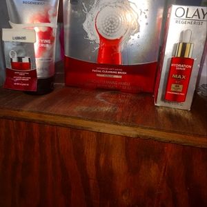 Oil of Olay regenerist face
